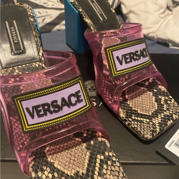 ❌❌SOLD❌❌VERSACE PVC Mules - Picture 5 of 6